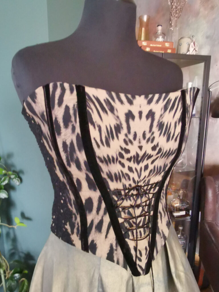 Olivera-Kapor--korset_2