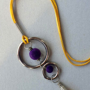 280b_Marija Matijašević-Kraćica_Ogrlica2_ZUTO-LJUBICASTA