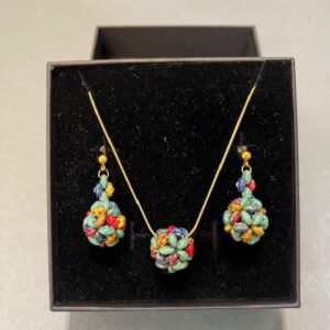 267_Lana Pavlović_Set loptice 1_minđuše i lanac sa priveskom